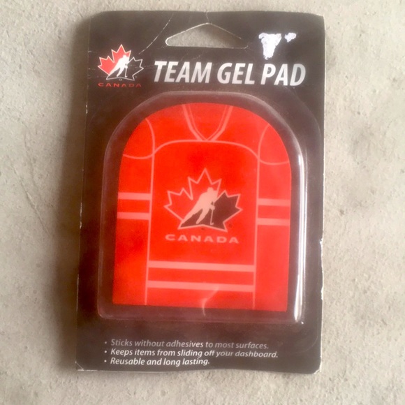 Anti Slip Mat - NHL Team Canada Magnetic Gel Pad - Picture 4 of 12